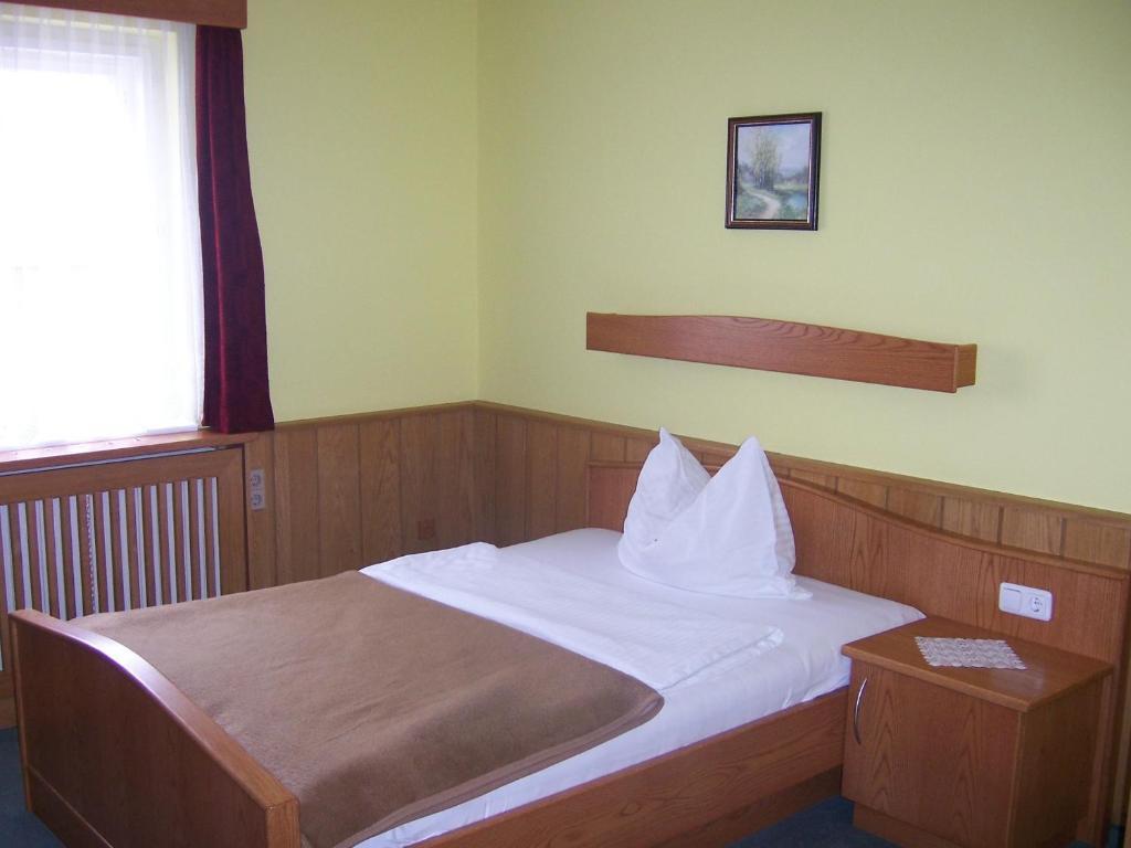 Hotel Restaurant Zum Schwan Schwanberg Szoba fotó